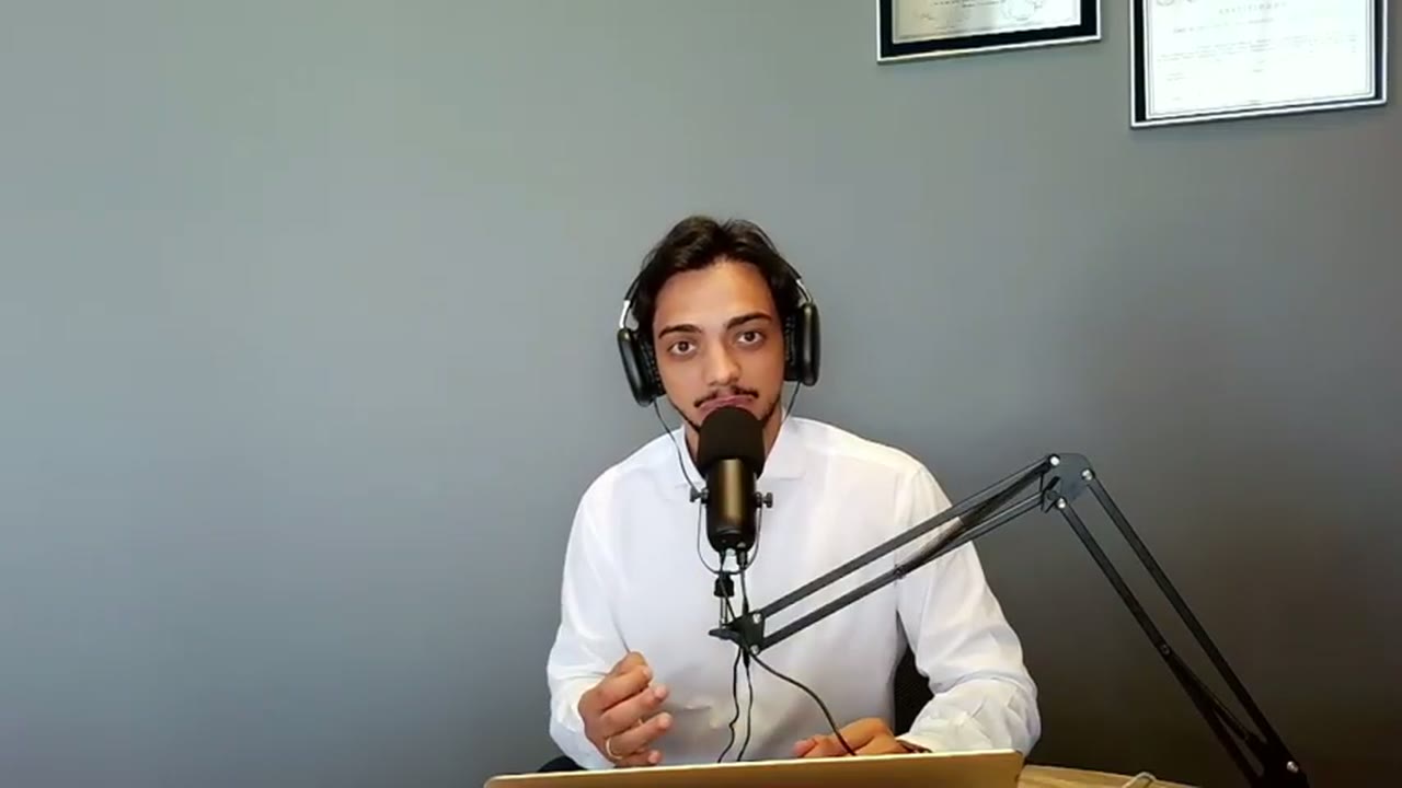 Marcos Brizola explicando planejamento e crescimento empresarial